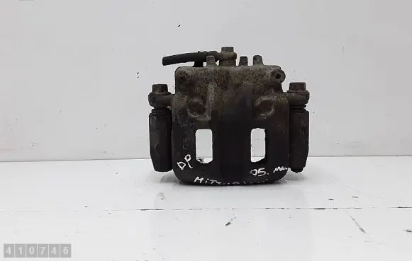 Mitsubishi Grandis Front brake caliper