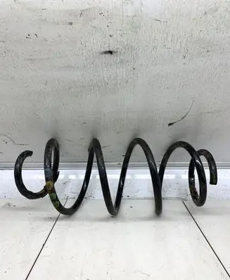 Volkswagen Golf III Front coil spring