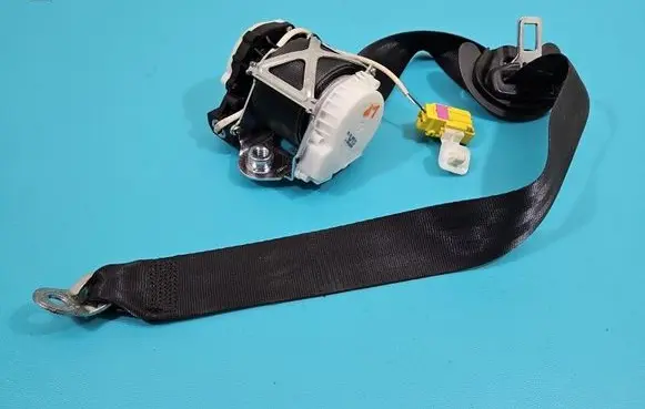 Volkswagen PASSAT CC Front seatbelt 3C1857705N IMPRK1514852