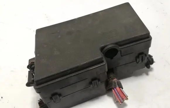Ford C-MAX II Fuse box set AV6T14K733