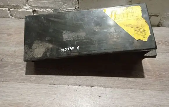 Battery box tray