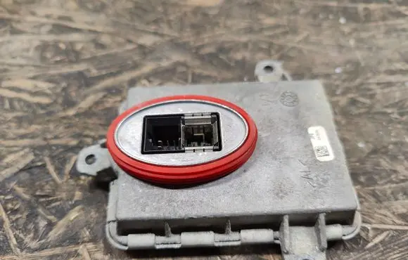 KIA Optima Headlight ballast module Xenon 10EEG090307