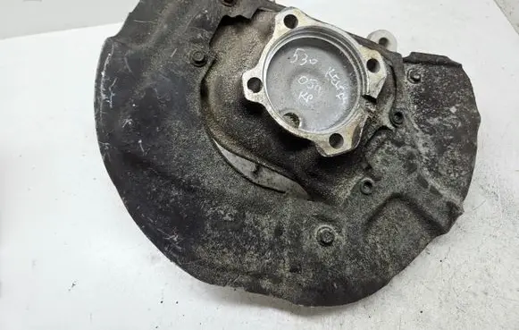 BMW 5 E60 E61 Front wheel hub spindle knuckle 6760953L