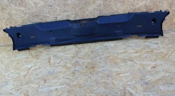 BMW 3 E36 (D) pillar trim (bottom) 8146217