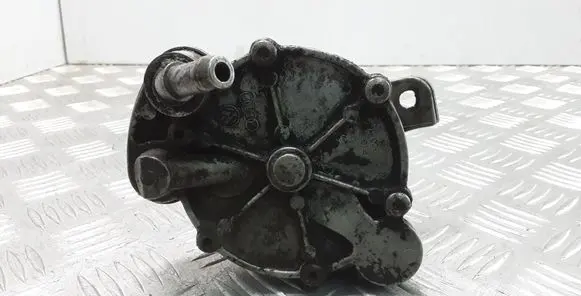 Volvo V70 Vacuum pump 72230016