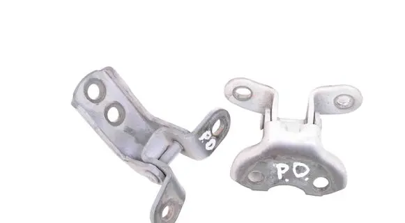 Toyota Prius (XW30) Front door upper hinge