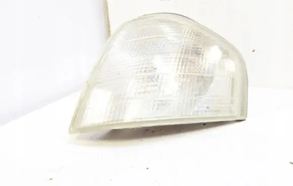 Mercedes-Benz C W202 Front indicator light 18-3358B