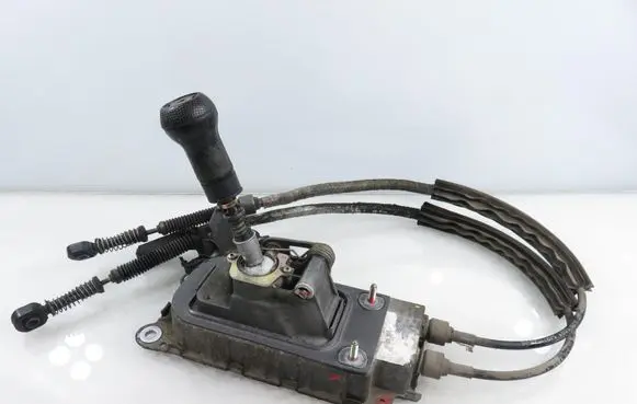 Volkswagen Golf IV Gear shifter/selector 1J0711081C