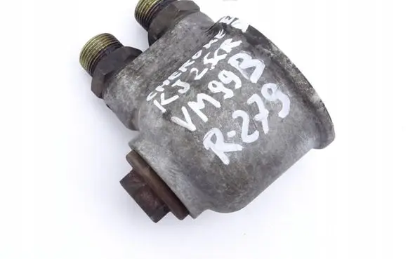 Jeep Cherokee III KJ Oil filter mounting bracket