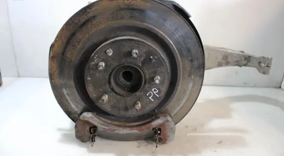 Front wheel hub spindle knuckle