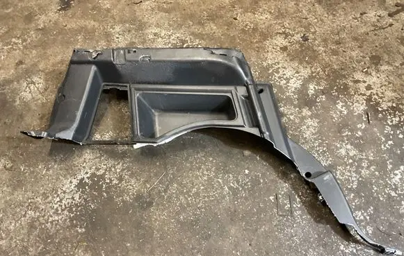 Land Rover Discovery 4 - LR4 Trunk/boot side trim panel ESJ500951