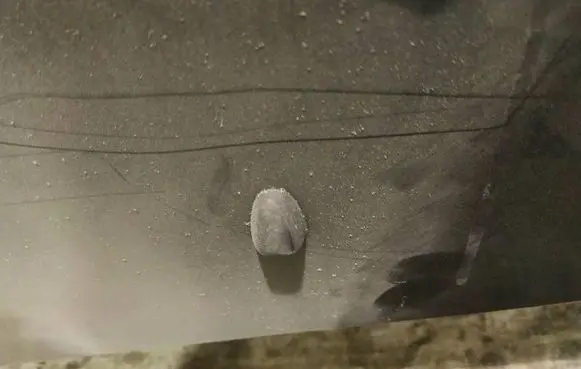Volvo S60 Windshield washer spray nozzle 