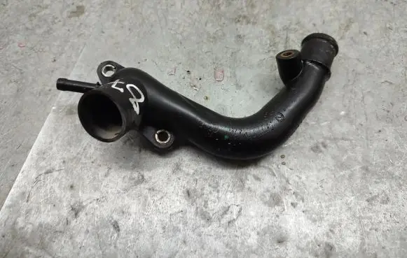 Volkswagen PASSAT CC Engine coolant pipe/hose 06J121132