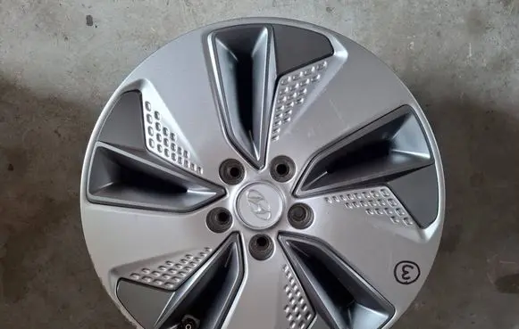 Hyundai Kona I R17 alloy rim 52910-K4000