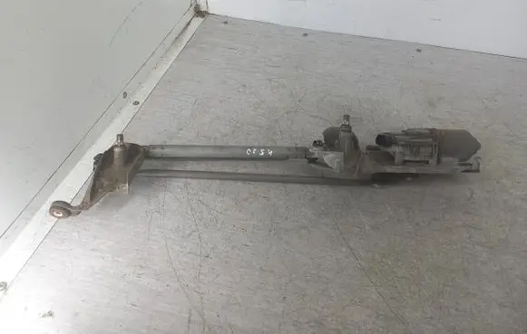 Mitsubishi Colt Front wiper linkage 