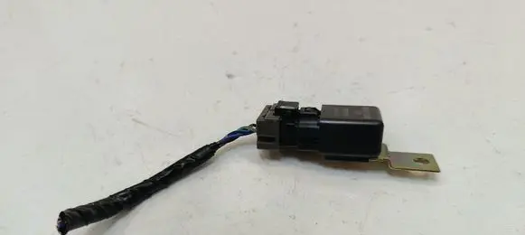 Mitsubishi 3000 GT Fuel temperature sensor MB627895 2662D