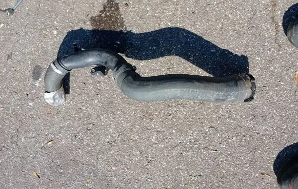 Renault Megane IV Intercooler hose/pipe 144687476r