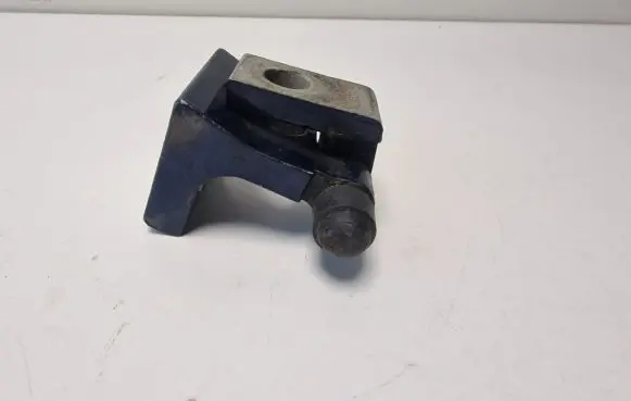 Audi Q7 4L Rear door upper hinge 7L0833402A