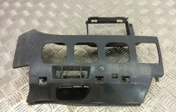BMW 5 E60 E61 Front bumper mounting bracket 7033697
