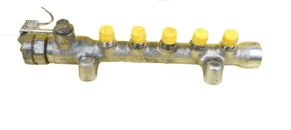 Mazda 6 Fuel line pipe SH01