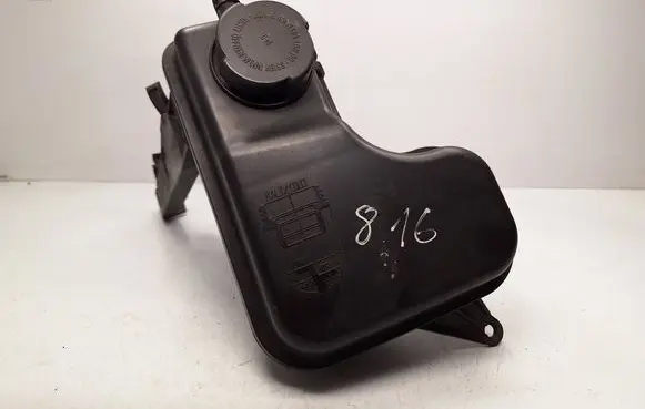 BMW 5 E60 E61 Coolant expansion tank/reservoir 17137800292 17137785013 17137800293