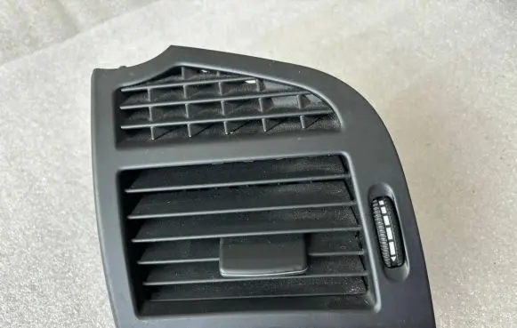 Mercedes-Benz S W221 Dashboard side air vent grill/cover trim A2218300154