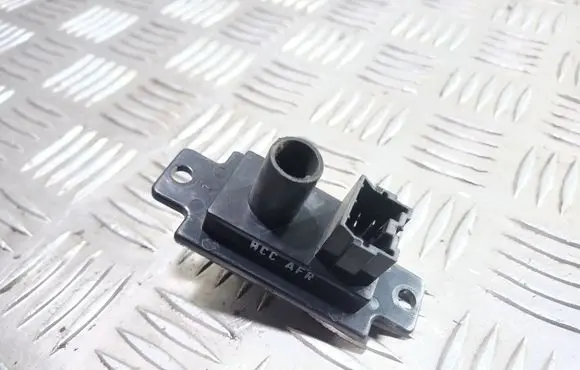 Sensor
