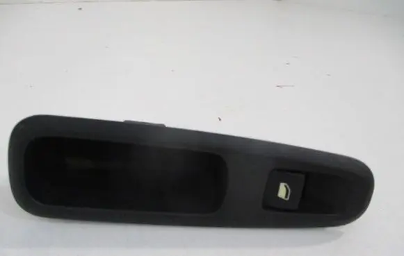 Peugeot 3008 I Quarter vent window switch