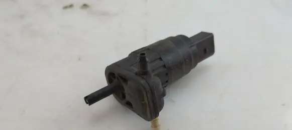 Volkswagen Golf VI Windscreen/windshield washer pump 1K6955651