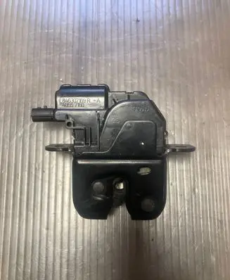Renault Captur Tailgate/trunk/boot lock/catch/latch 846307169R 40557160