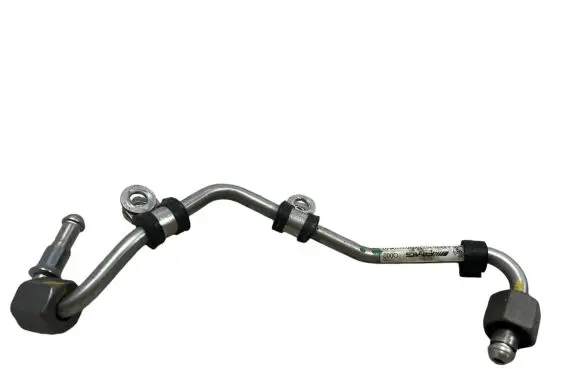 Fuel injector supply line/pipe