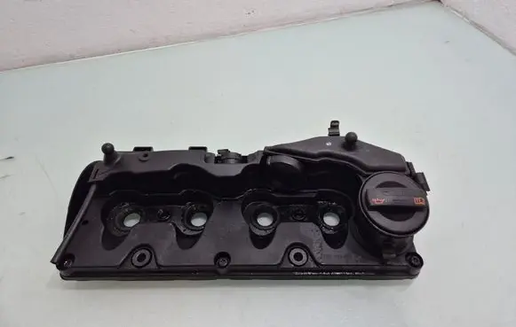 Volkswagen PASSAT B7 Rocker cam cover 03L103469R