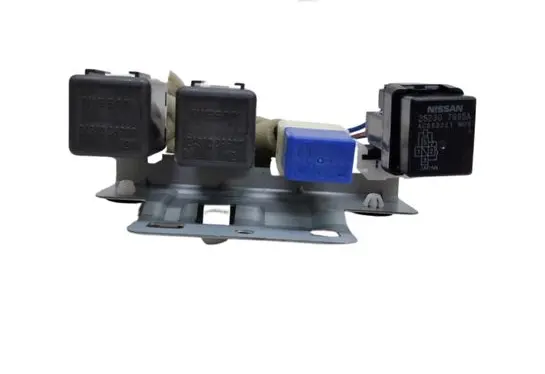 Nissan X-Trail T32 Relay mounting block 24330C9900 252307995A