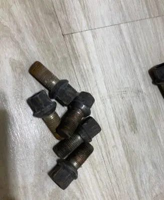 Audi A5 Nuts/bolts 