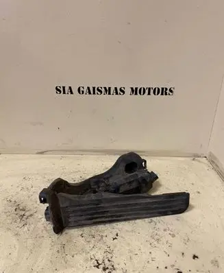 Volkswagen PASSAT B6 Accelerator throttle pedal 1K1723503