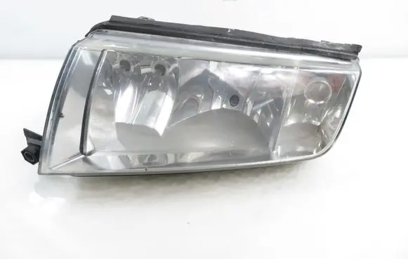 Skoda Fabia Mk1 (6Y) Headlight/headlamp 
