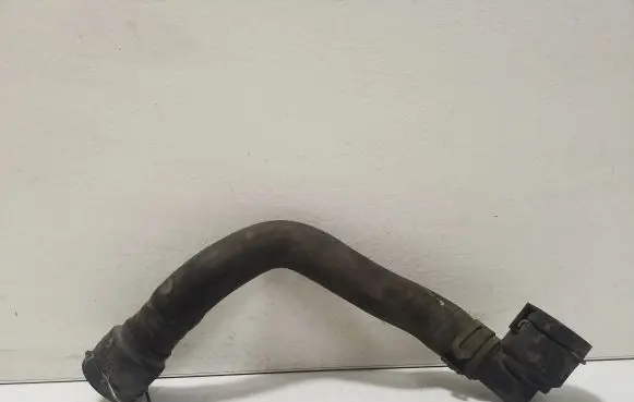 Volkswagen PASSAT B6 Engine coolant pipe/hose 3B0122291