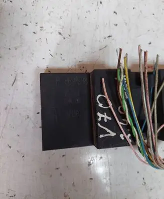 Volvo V70 ESP (stability system) control unit 8691998 501960 10052004