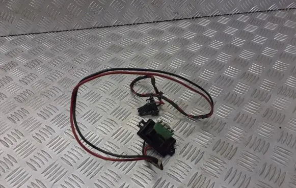 Renault Modus Heater blower fan relay 8200278436