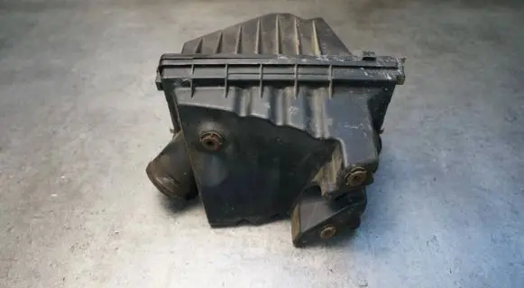 Nissan Almera Air filter box 1N800