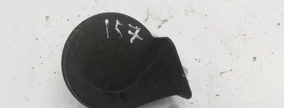 Audi A8 S8 D2 4D Horn signal E335717