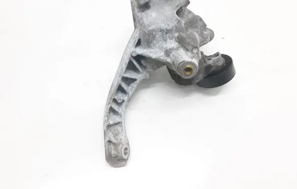 Volvo XC60 Engine mounting bracket AG9N19N586AA