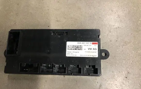 Volkswagen Tiguan Other control units/modules 3WA907007B 25668501 5HB01550438