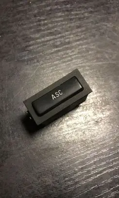 Traction control (ASR) switch