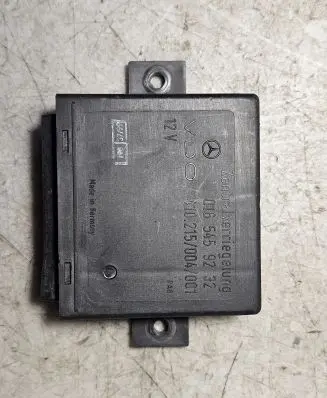Mercedes-Benz Sprinter W901 W902 W903 W904 Door central lock control unit/module 0165459232