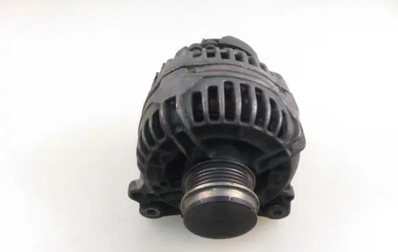 Volkswagen PASSAT B5.5 Generator/alternator 0124515083 028903031