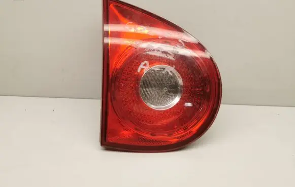 Volkswagen Golf V Tailgate rear/tail lights 285001