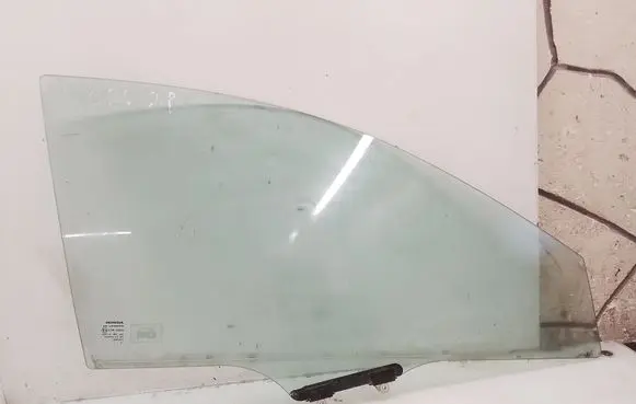 Honda CR-V Front door window glass four-door 43R00050