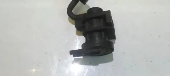 Volvo S40, V40 Turbo solenoid valve 4522371 7700103403
