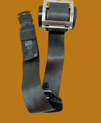 Opel Corsa E Front seatbelt 13427752